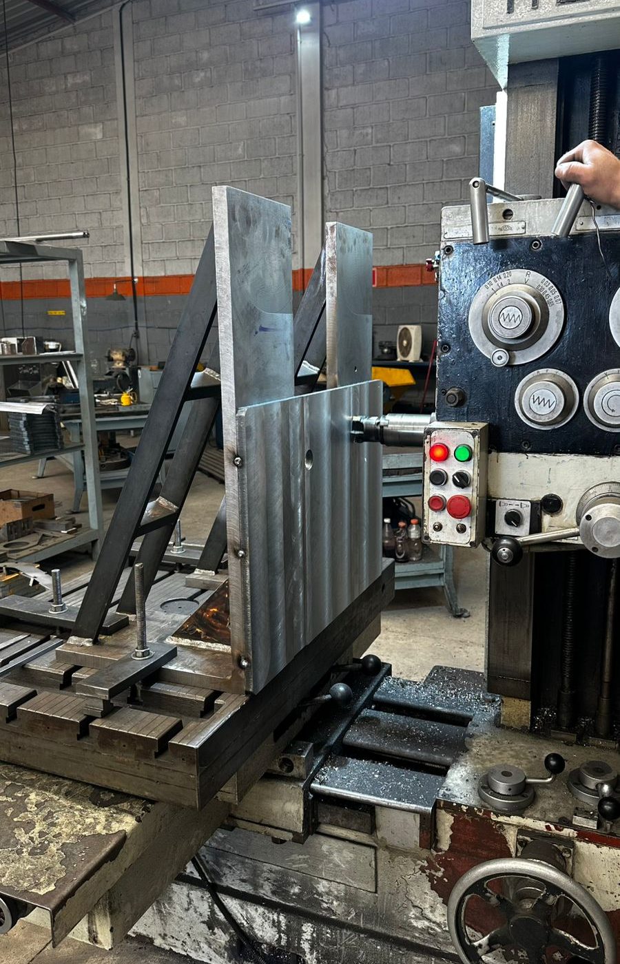 USINAGEM COM MANDRILHADORA